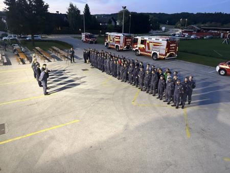 2 Analiza posredovanj ob avgustovskih poplavah in razdelitev novih radijskih postaj.